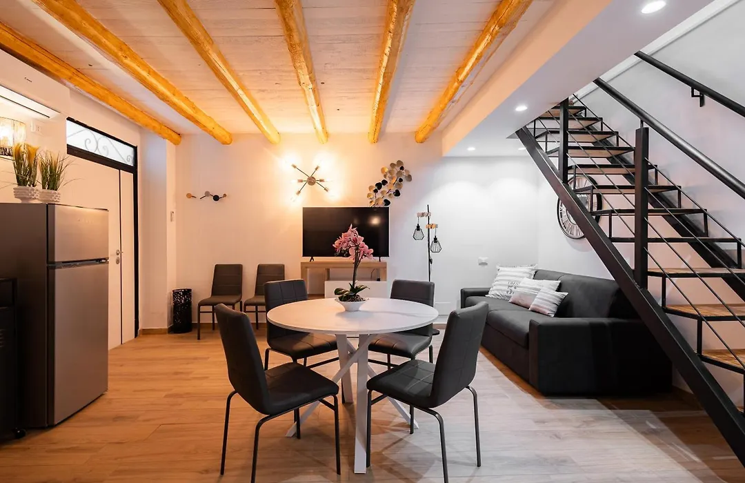 Maqueda Luxury Suite & Home-1