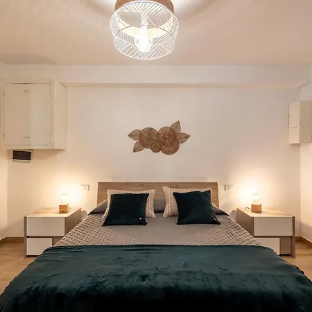 Maqueda Luxury Suite & Home-2